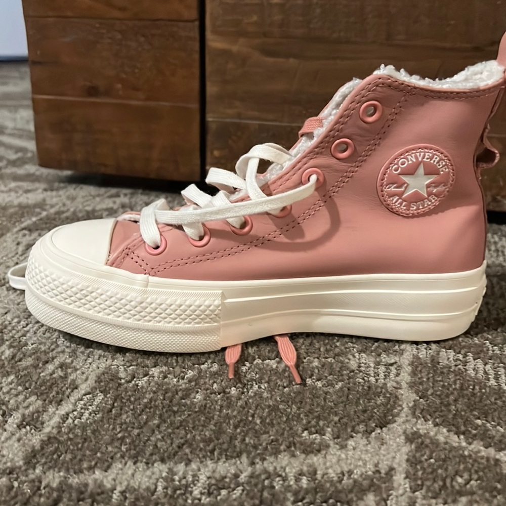 Brand New Converse Leather Sherpa-lined Platform Lift high tops Chuck Taylor 6